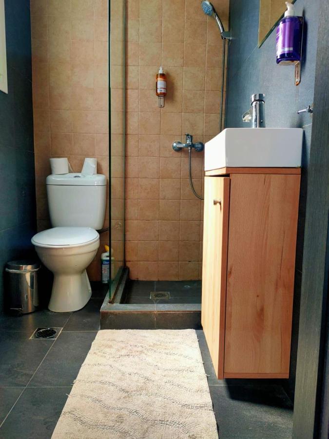 אתונה Victoros Apartment מראה חיצוני תמונה